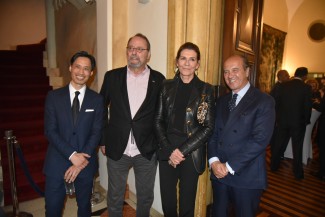 Photos de Brian Lau, Jean Réno, Martine and Prosper Assouline